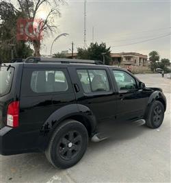 نیسان پاسفایندەر